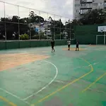 Apartamento Para Casais Proximo A Roda Gigante Com Uma Vaga De Garagem