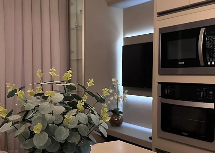 Apartamento Para Casais Proximo A Roda Gigante Com Uma Vaga De Garagem