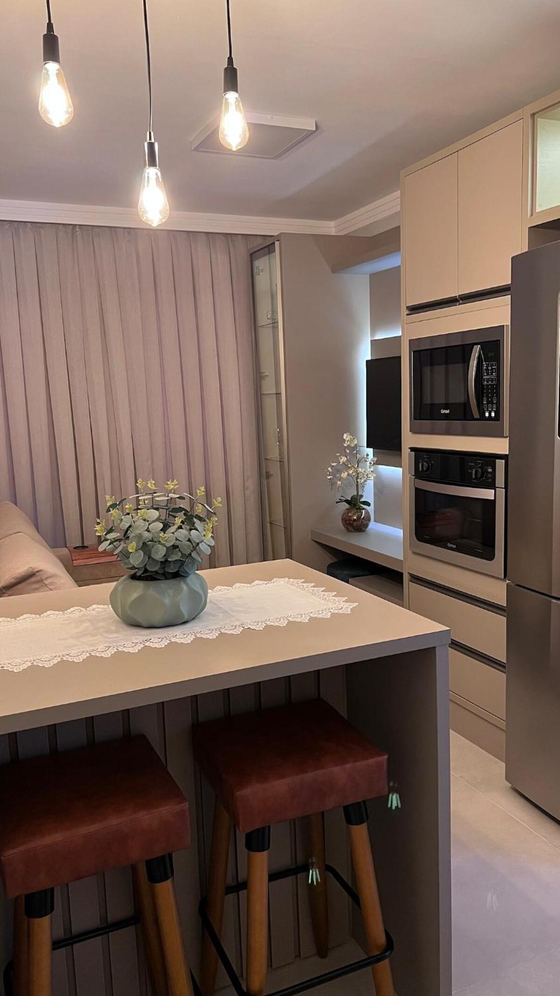 Casais Proximo A Roda Gigante Com Uma Vaga De Garagem Apartamento Balneario Camboriu